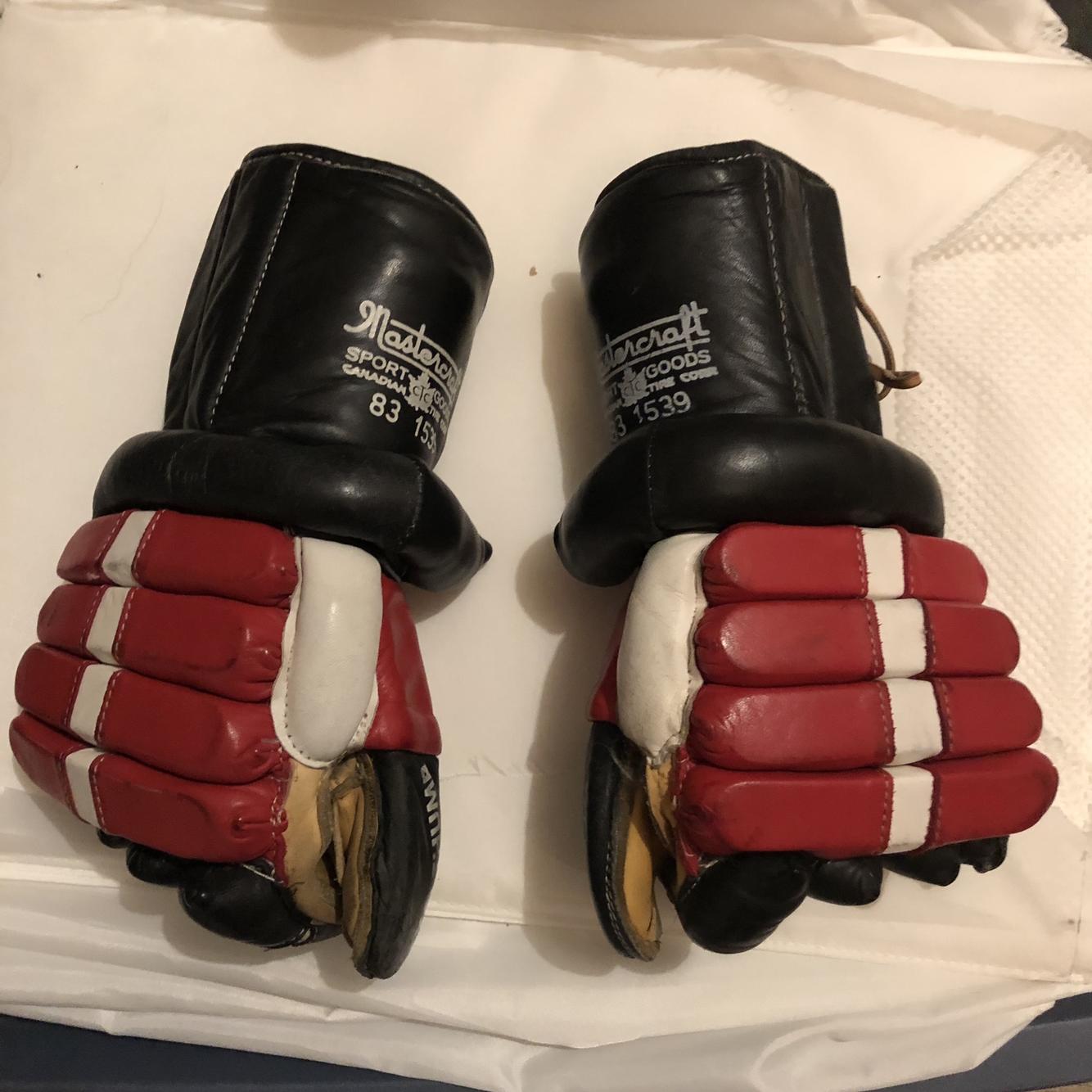 Used Mastercraft Vintage Rare Hockey Gloves SidelineSwap