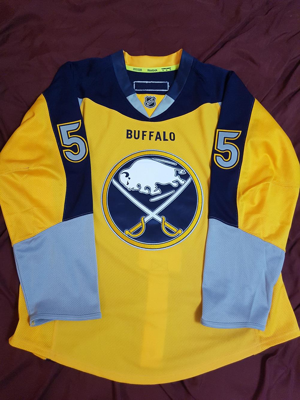 buffalo sabres alternate jersey