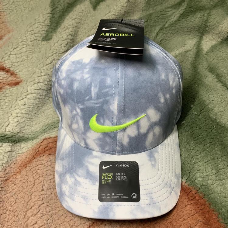 sky blue nike hat