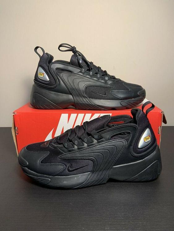 zoom 2k triple black