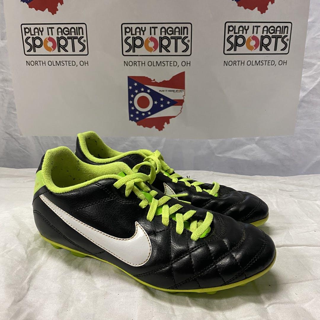 nike tiempo 1990