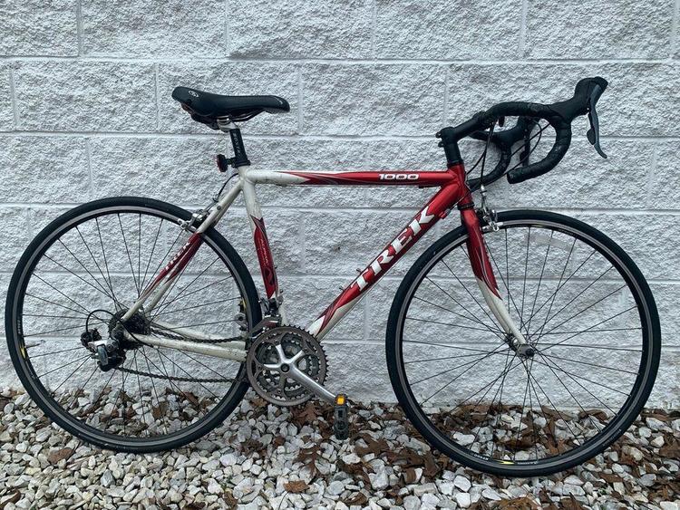 Trek 1000 Road Bike 52 Cm Frame 24 Speed Low Miles Nice Sidelineswap