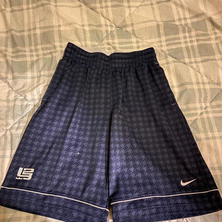 nike lebron basketball shorts
