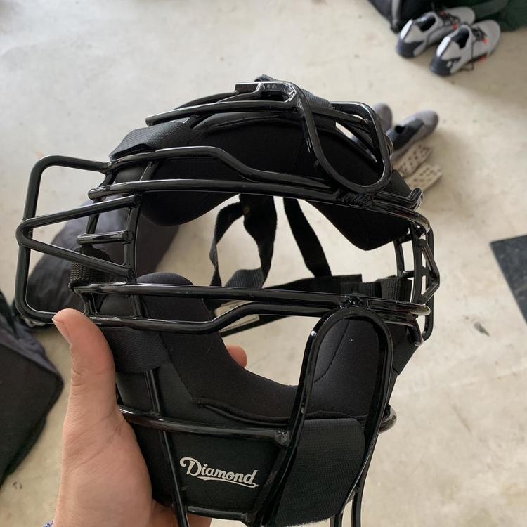 catchers face mask harness
