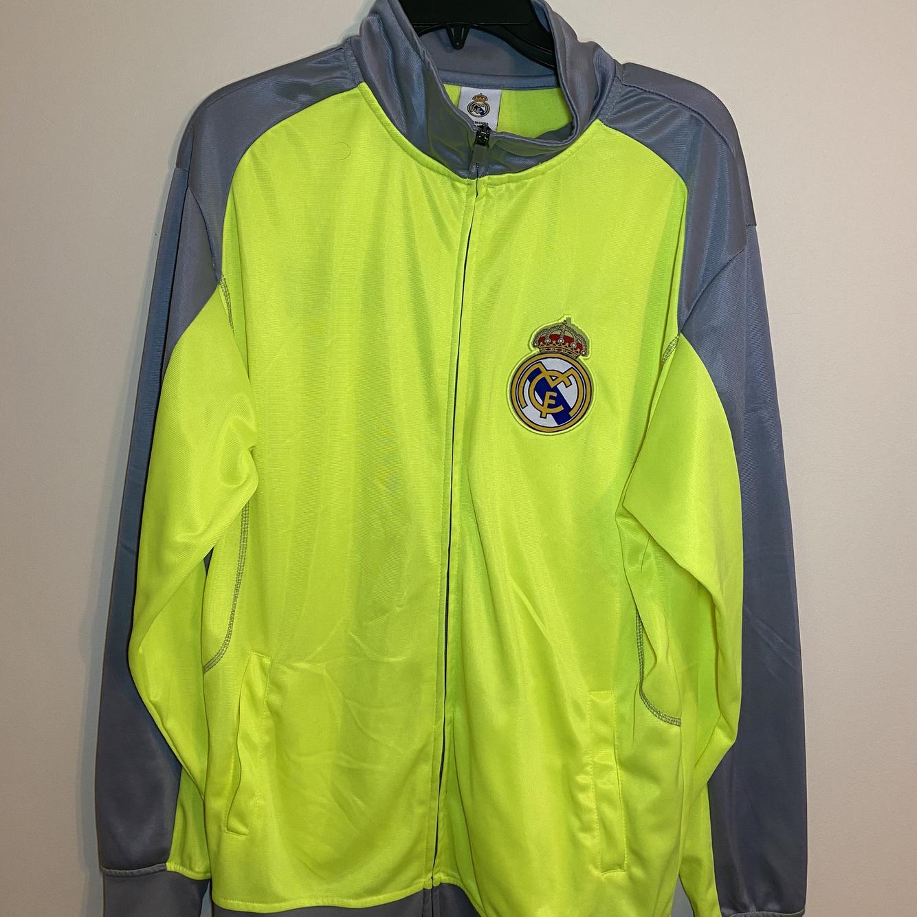 Real Madrid Jacket Yellow Adult Medium Large Other Soccer Apparel Jerseys
