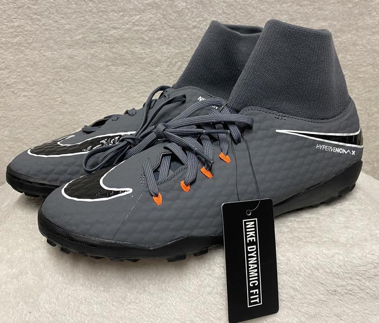 nike hypervenom size 9.5