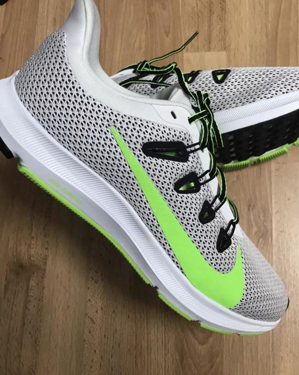 nike quest running