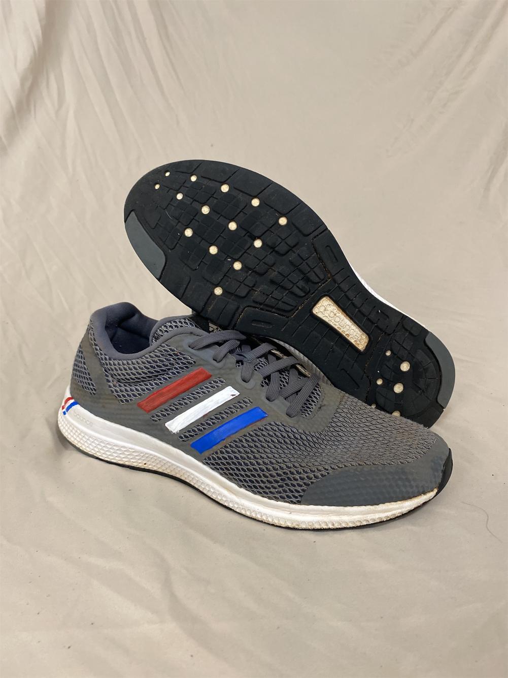 mens 9.5 shoes to women's