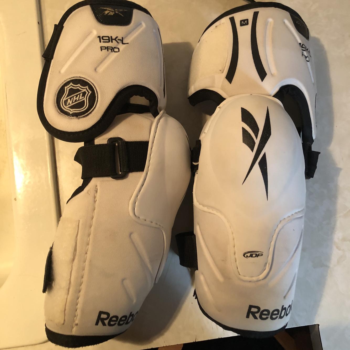 Senior Medium Reebok 19K Pro Pro Stock Elbow Pads SidelineSwap