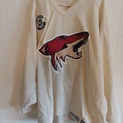 coyotes 69 jersey