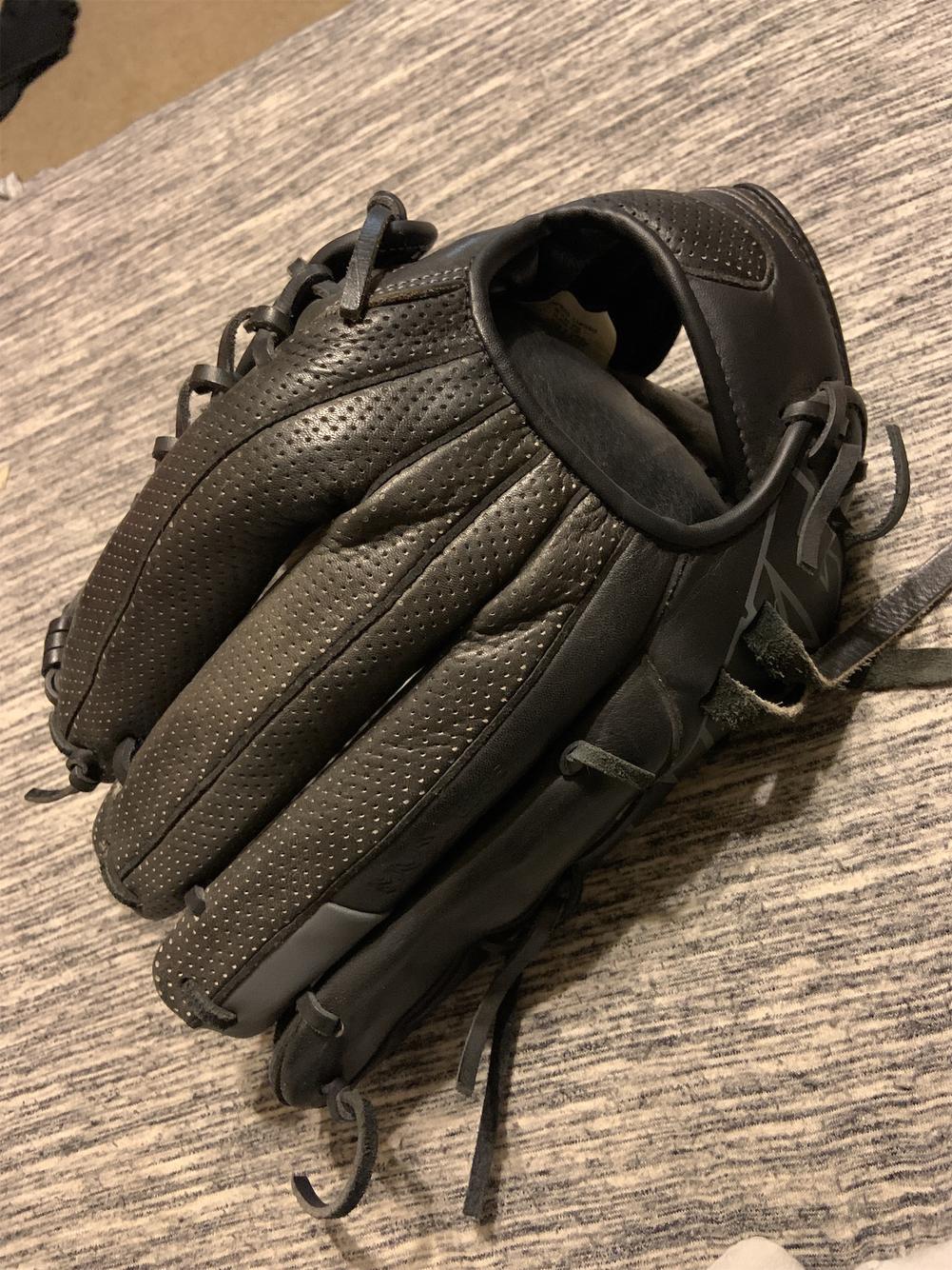 Black High School/College Outfield MVP Edge 12.5" Baseball Glove