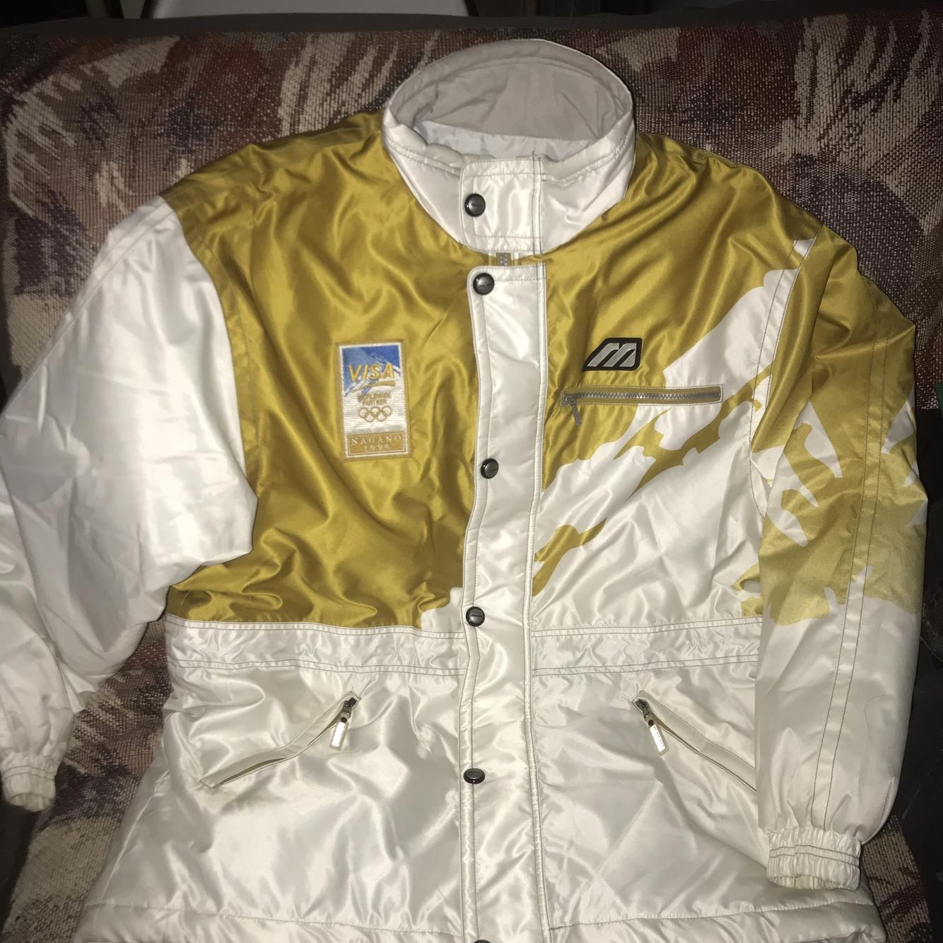 mizuno coat
