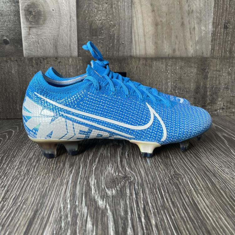 nike mercurial size 4