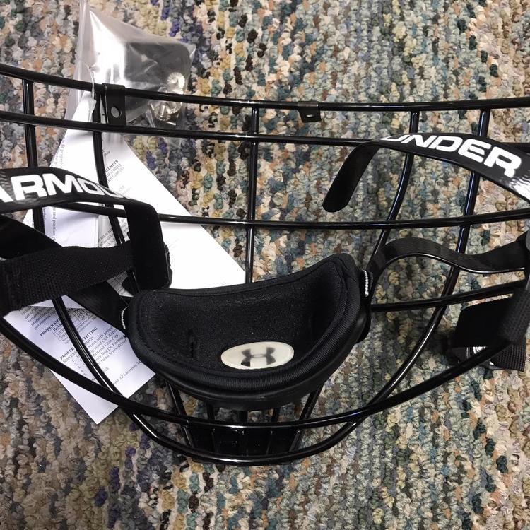 Under Armour Black Youth Player's V96 JR. box facemask Helmet