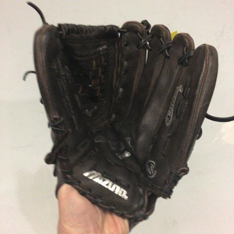supreme baseball gloves