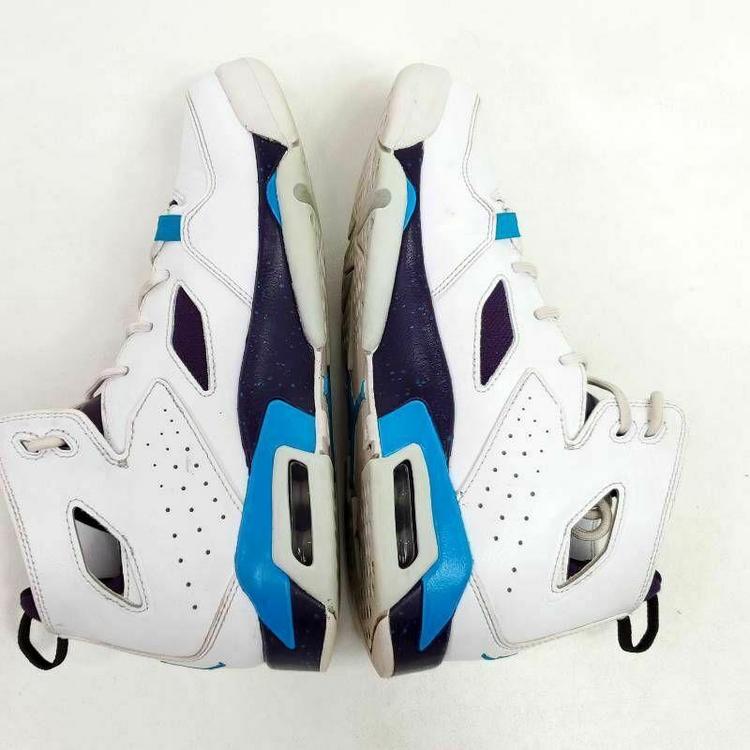 boys basketball shoes size 5.5