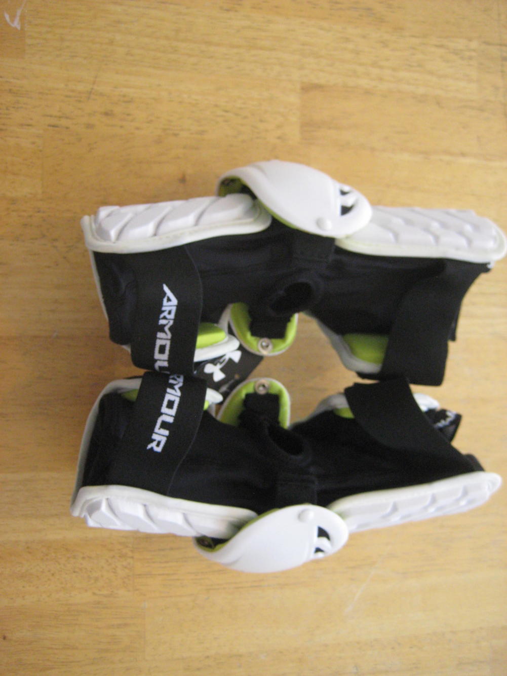 Under Armour lacrosse VFT arm guard NEW white large SidelineSwap