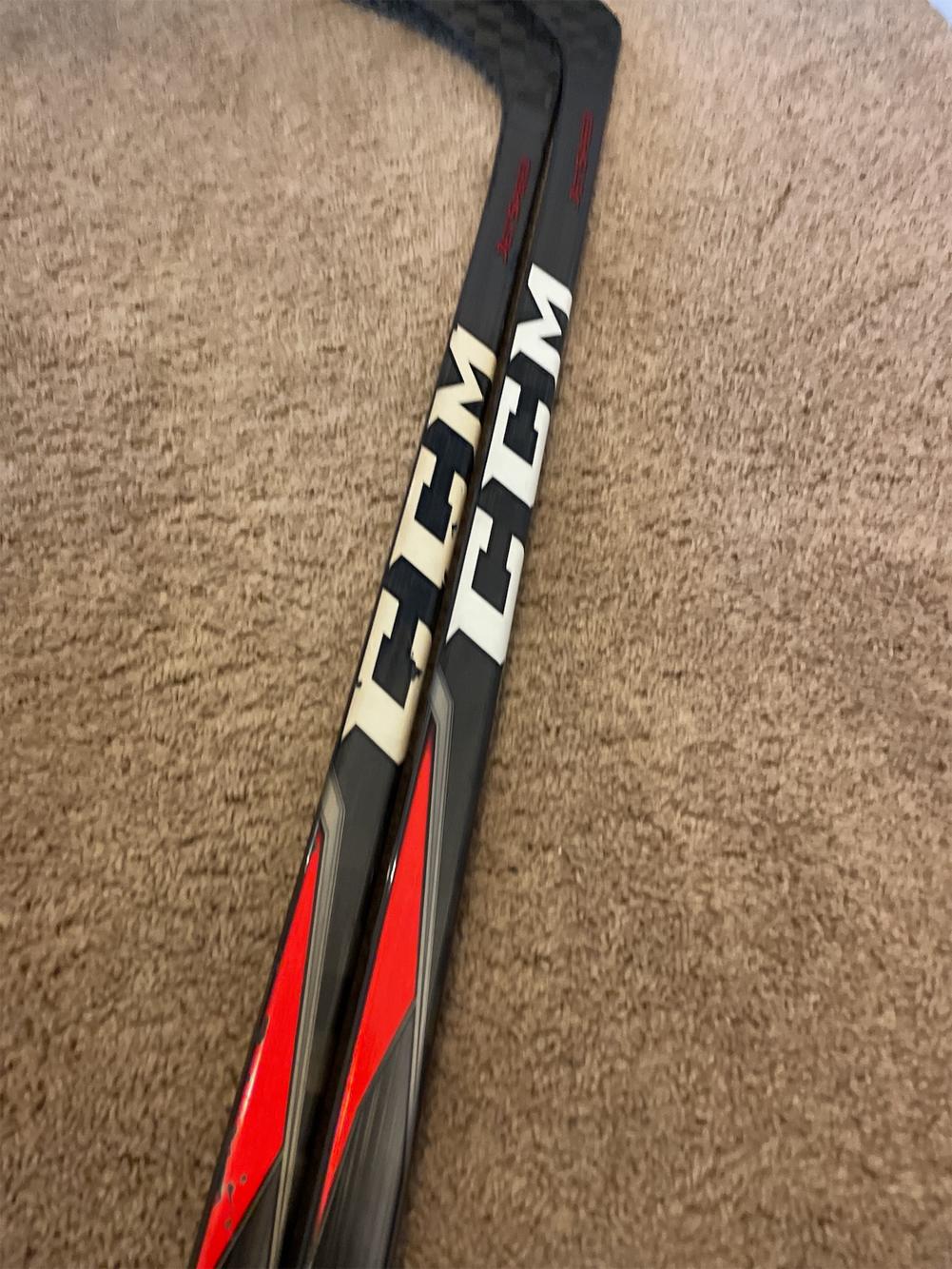 [Two Pack] CCM Jetspeed Sticks, Right Hand, 65 Flex Intermediate