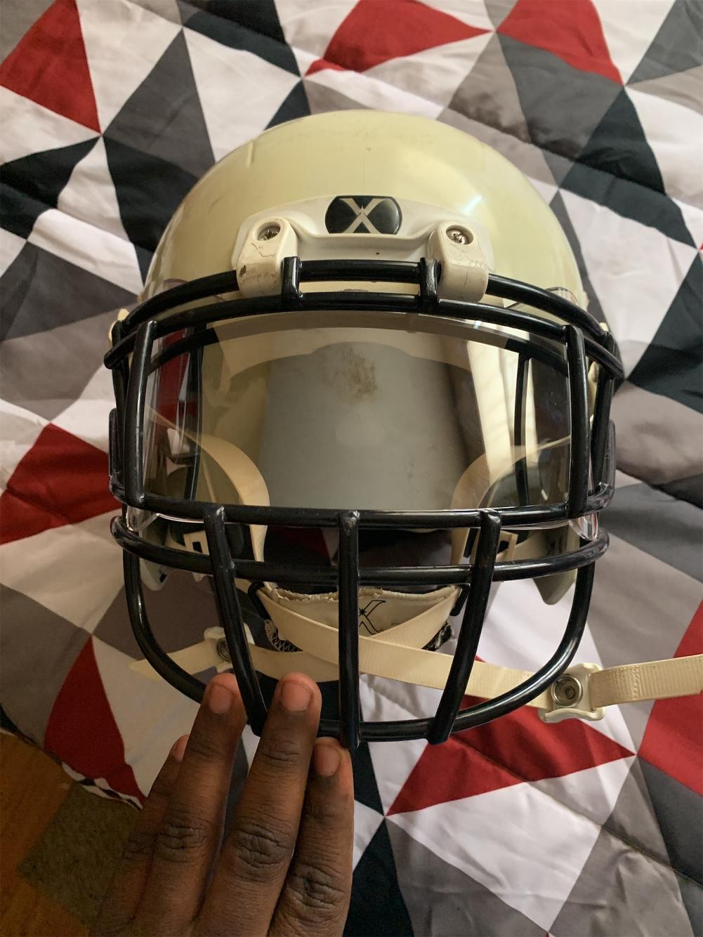 Used Medium Xenith Helmet SidelineSwap