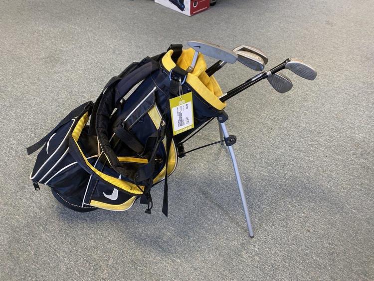 nike golf junior