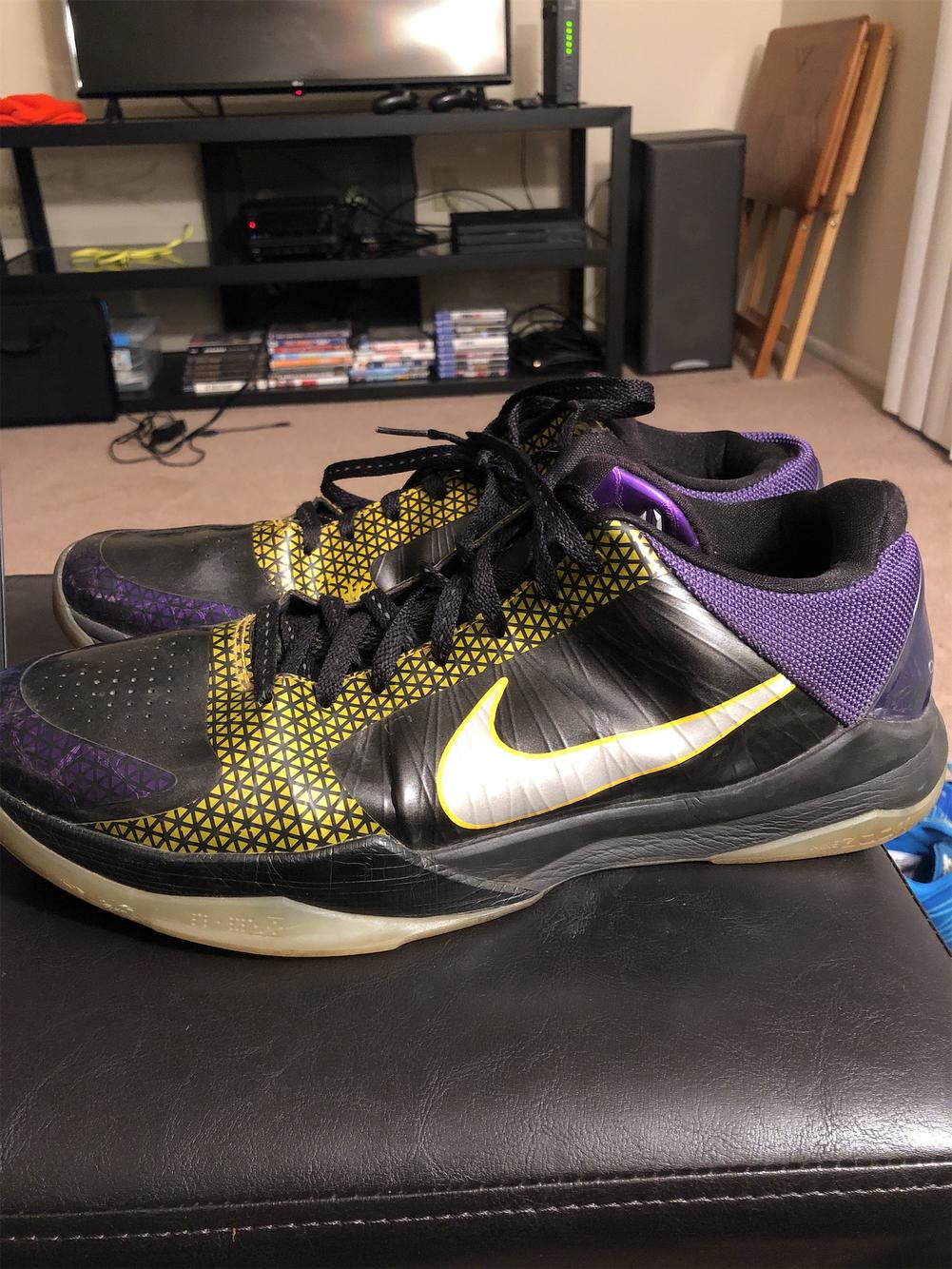 size 13 men's basketball shoes