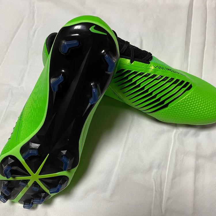 nike molded football cleats