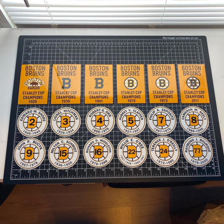 Boston bruins retired jersey Clearance