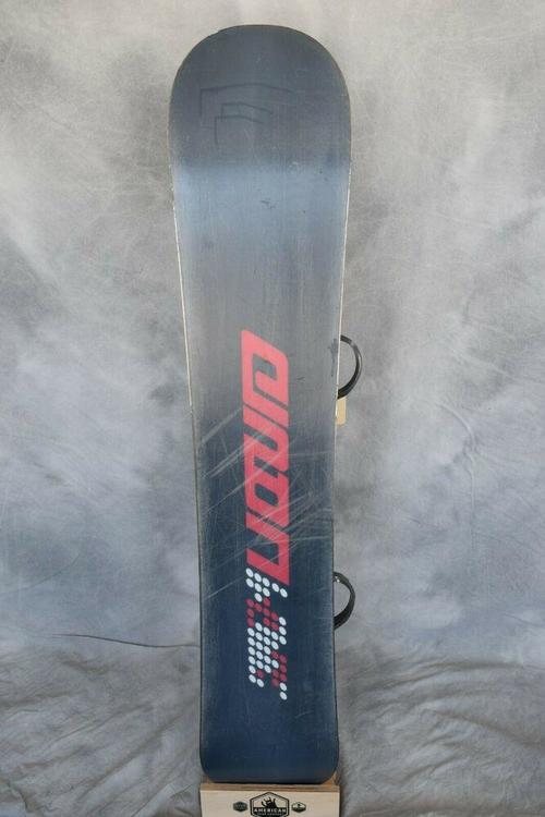 LIQUID STORM SNOWBOARD SIZE 153 CM LARGE LIQUID BINDINGS Snowboarding Snowboards