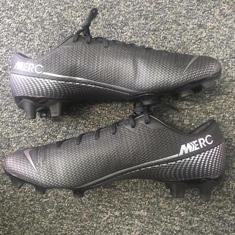 nike mercurial vapor 13 size 10