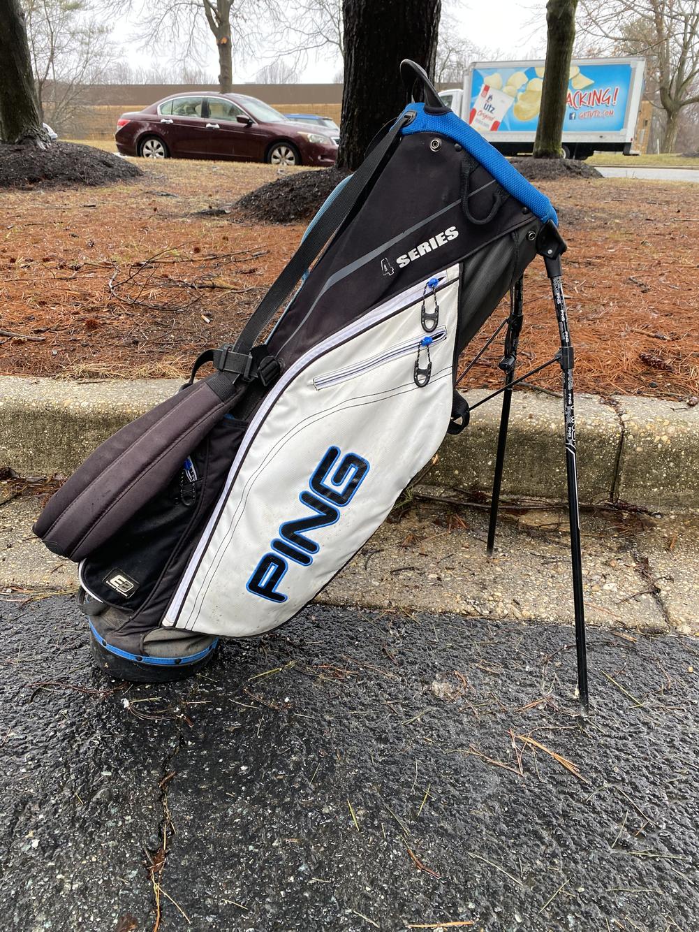 Ping 4 Series Sand Bag Golf SidelineSwap