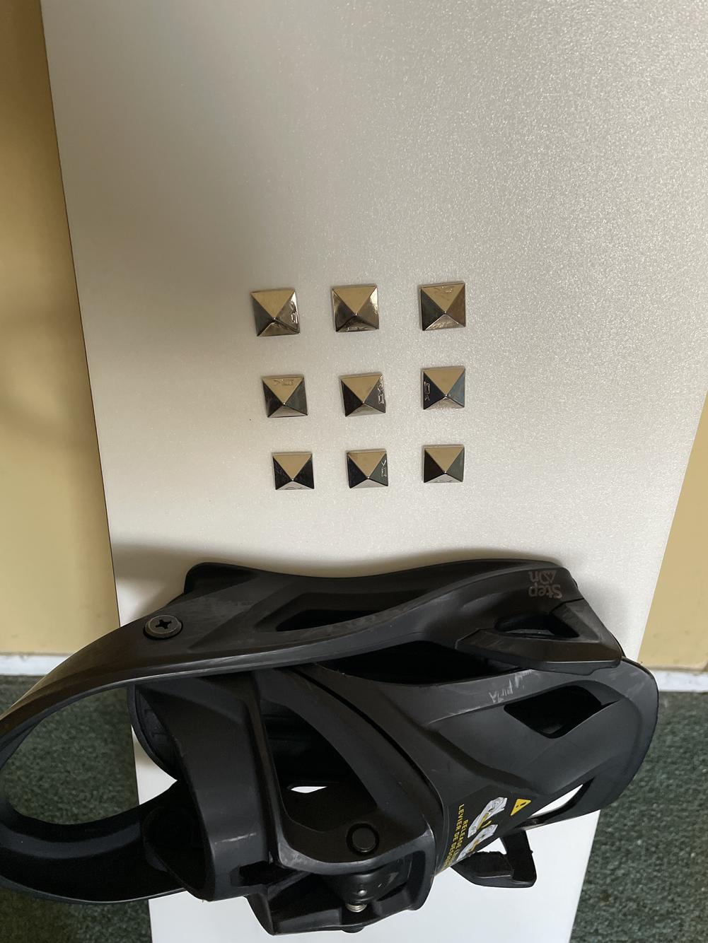 New Unisex Kessler Snowboard All Mountain Without Bindings Medium Flex