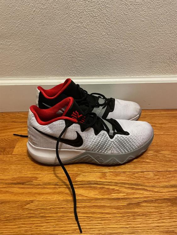 kyrie flytrap 9.5
