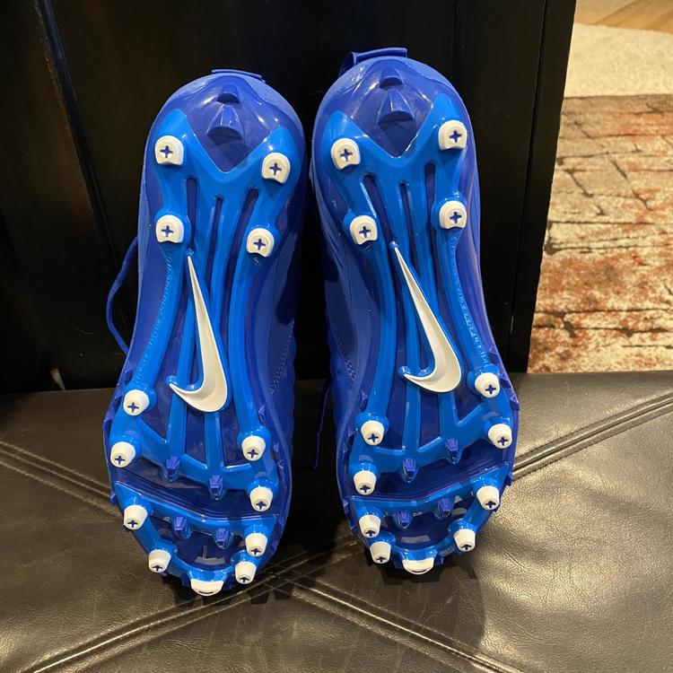 football cleats 10.5