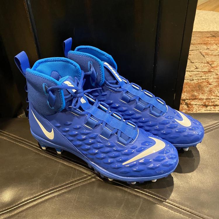 football cleats 10.5
