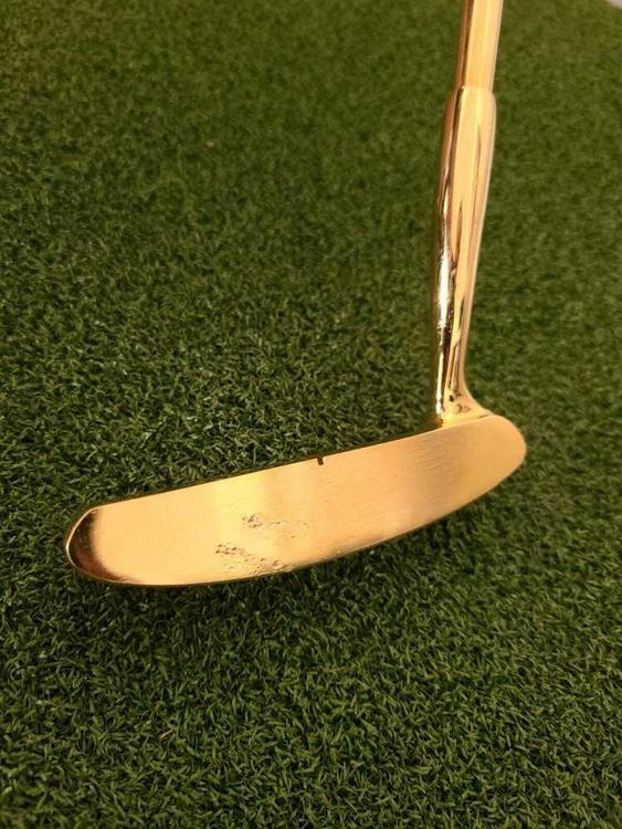 24K Gold Plated Putter by Celebrity Golf Club,With Leather Stitched