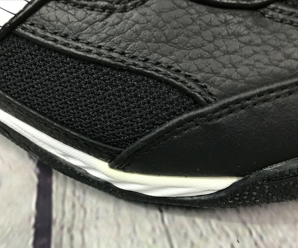 Adidas Men’s Corner Blitz 7 MD Low Football Cleats Black / White New