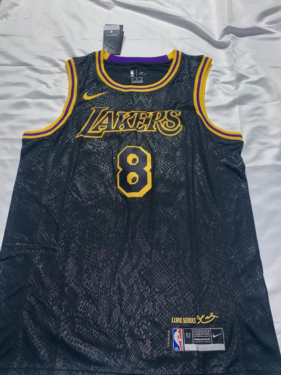Kobe Bryant New Men's Adult XXL Nike Jersey Kobe Bryant New Men's Adult XXL Nike Jersey