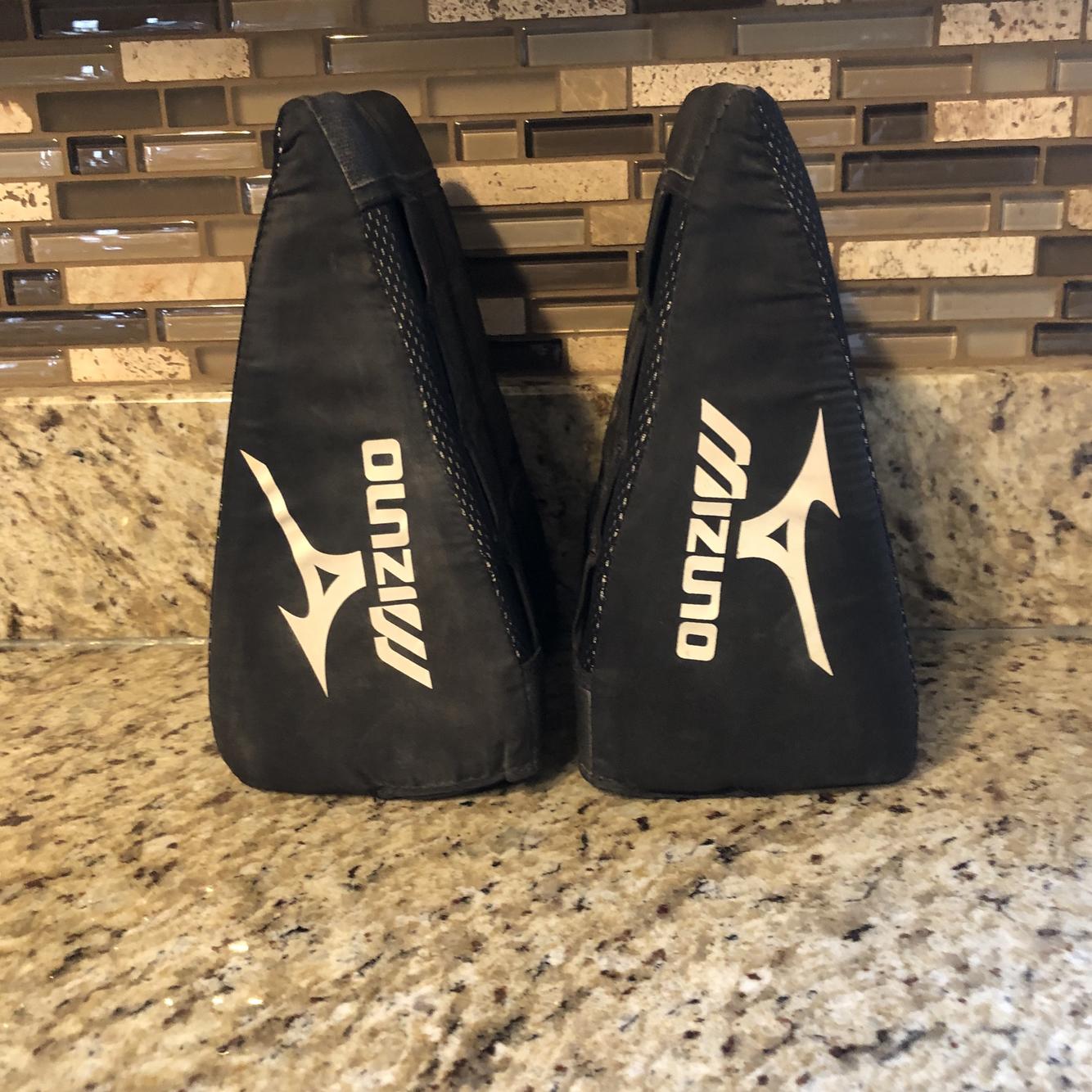 Mizuno Catchers Knee Saver Pads SidelineSwap