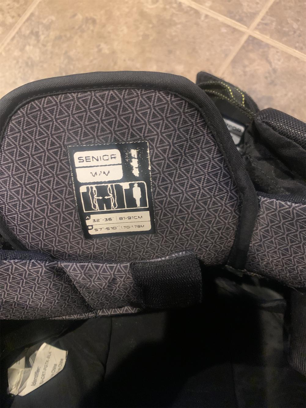 Senior Medium CCM Super Tacks Girdle SidelineSwap