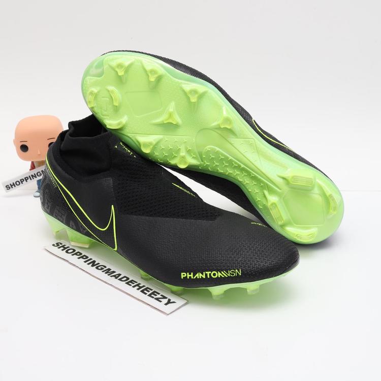 mens soccer cleats size 13