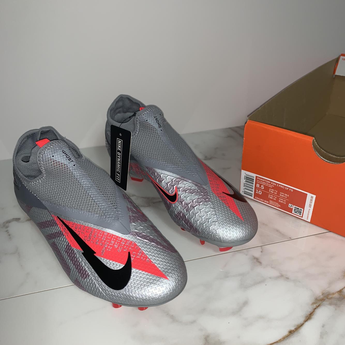 nike hypervenom size 8