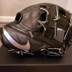 nike hyperfuse baseball glove