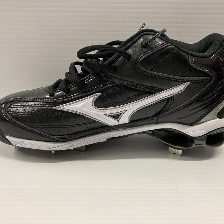 cheap baseball shoes