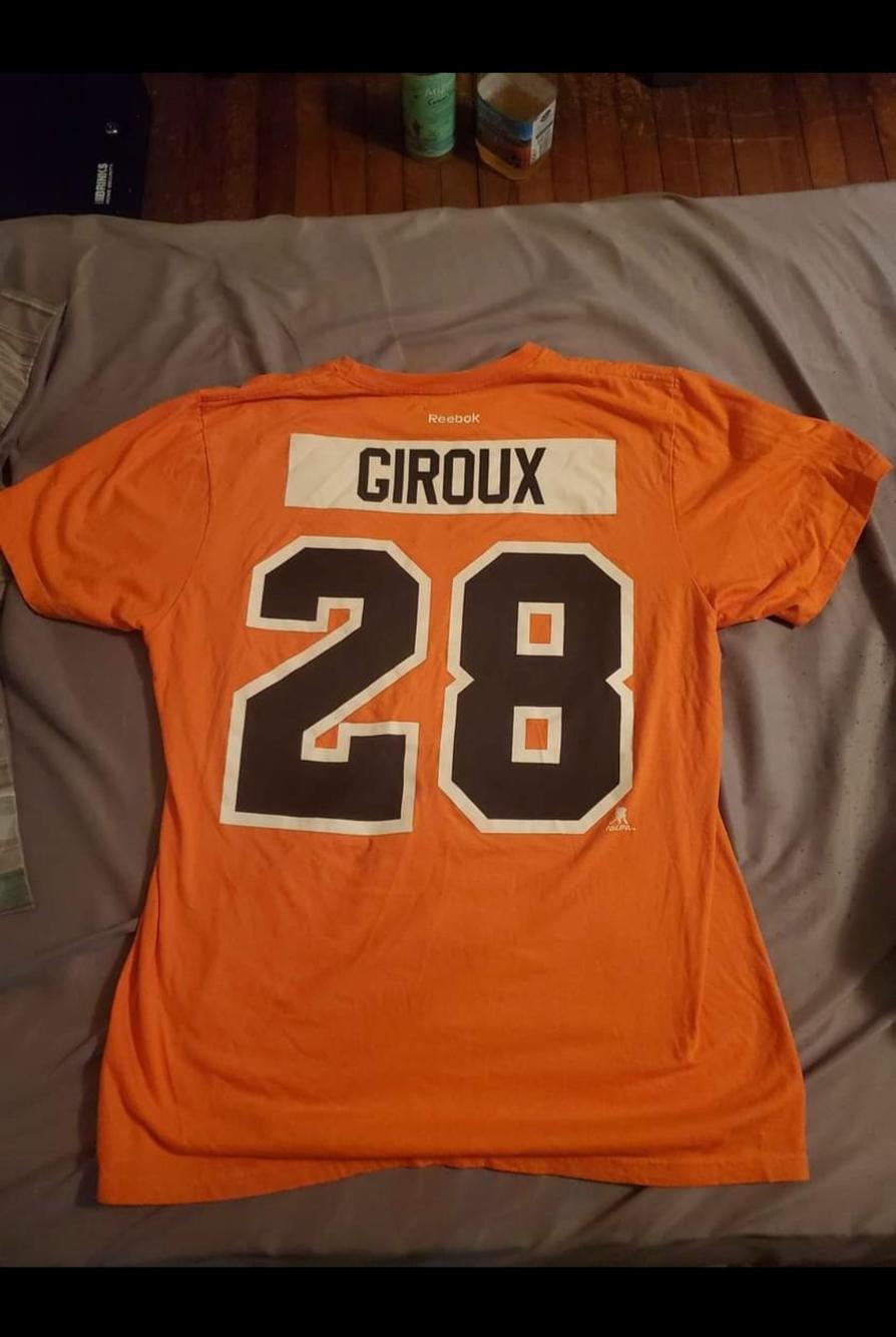 Flyers Claude Giroux Shirt SidelineSwap