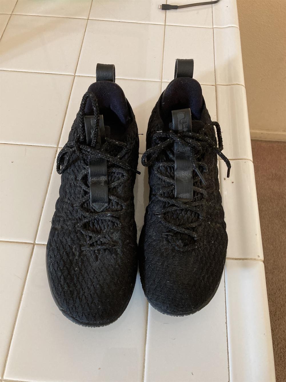 lebron 15 triple black