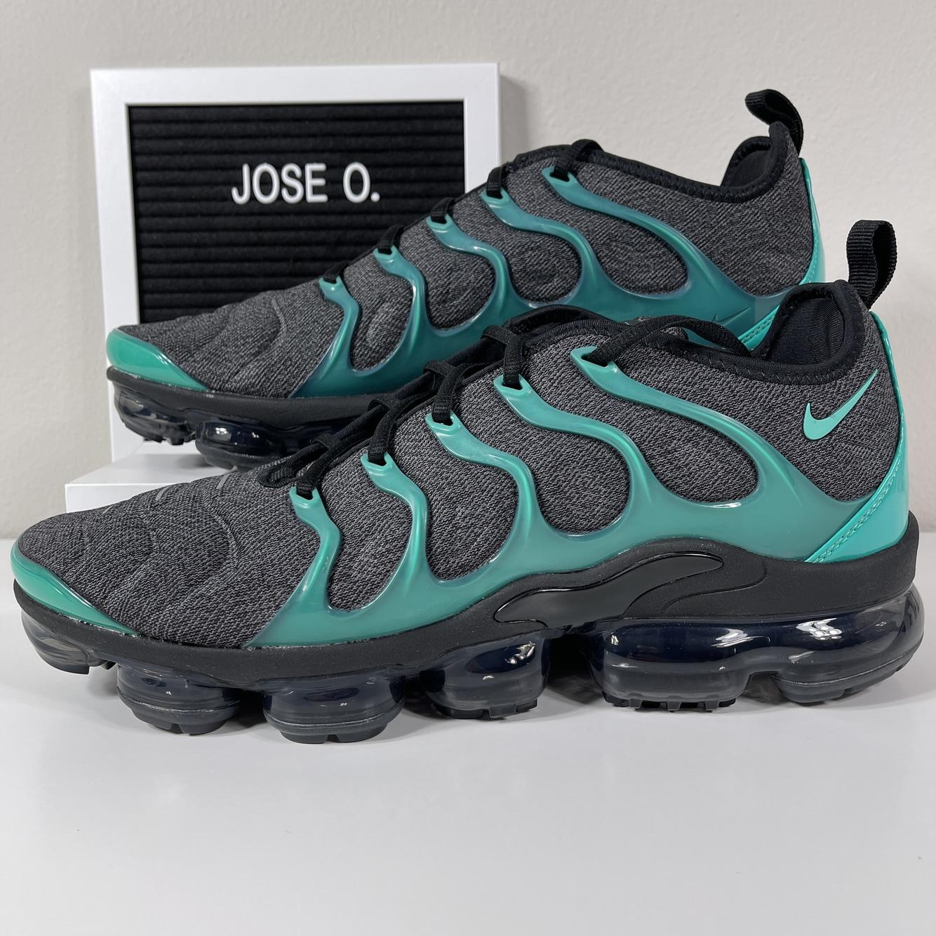 nike sneakers size 12