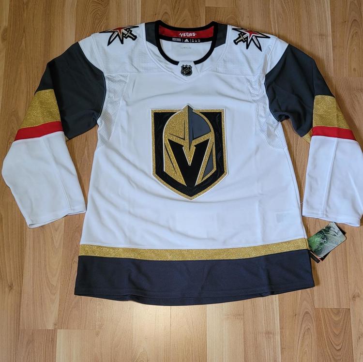 New Authentic Adidas Vegas Golden Knights Size 50 (Medium) Jersey New Authentic Adidas Vegas Golden Knights Size 50 (Medium) Jersey
