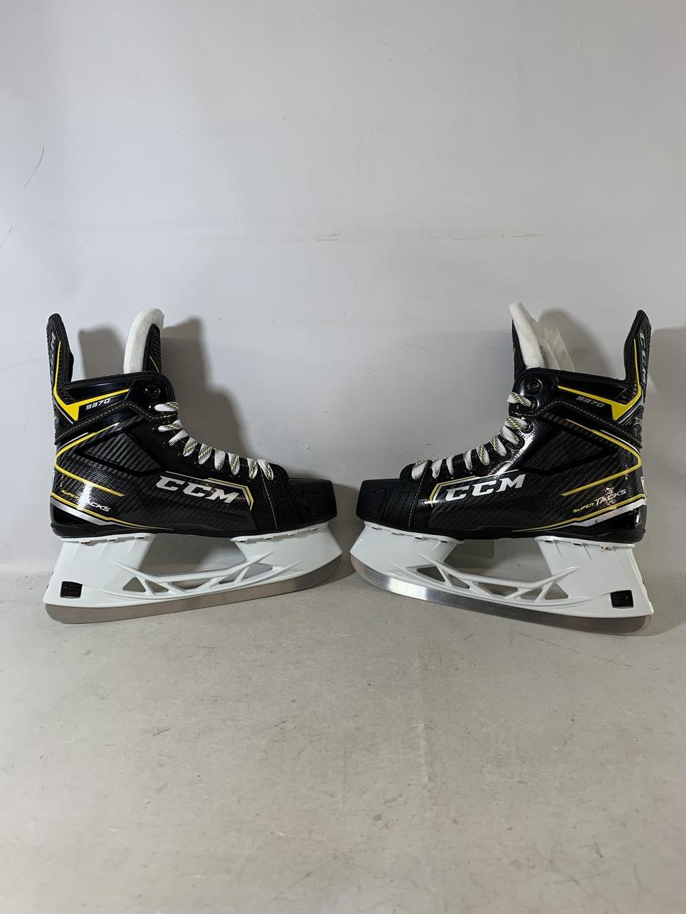 Used Ccm 9370 Tacks Ice Hockey Skates Size 8 SidelineSwap