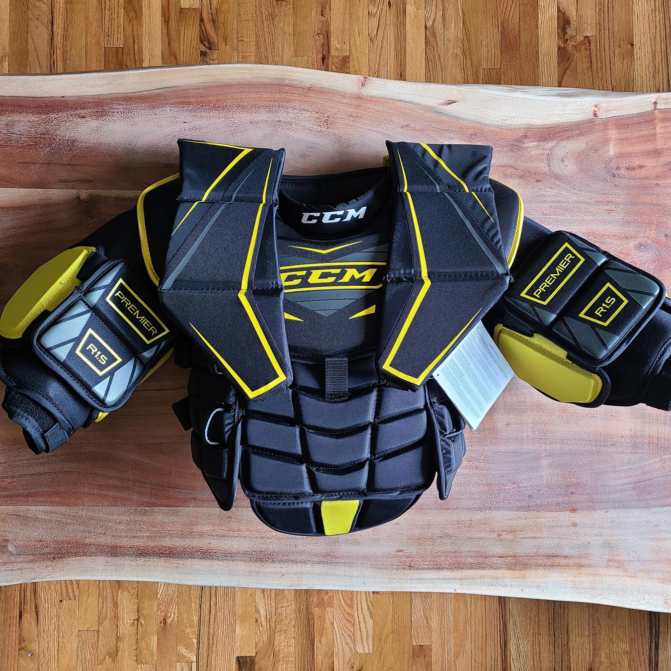 New Junior L/XL CCM Premier R1.5 Goalie Chest Protector SidelineSwap