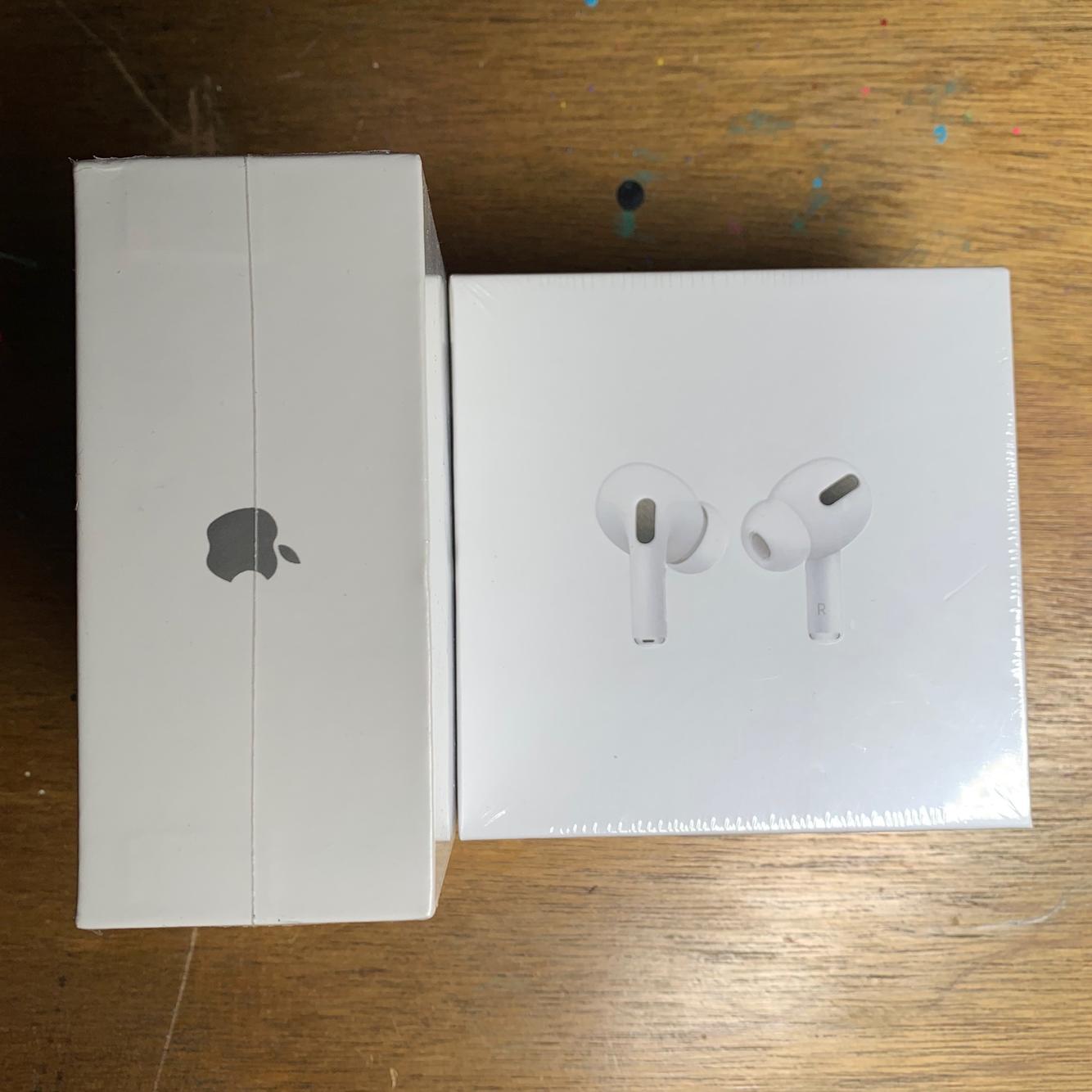 Brand New Apple Air Pod Pros | SidelineSwap